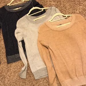Set of 3 GAP crew neck sweaters